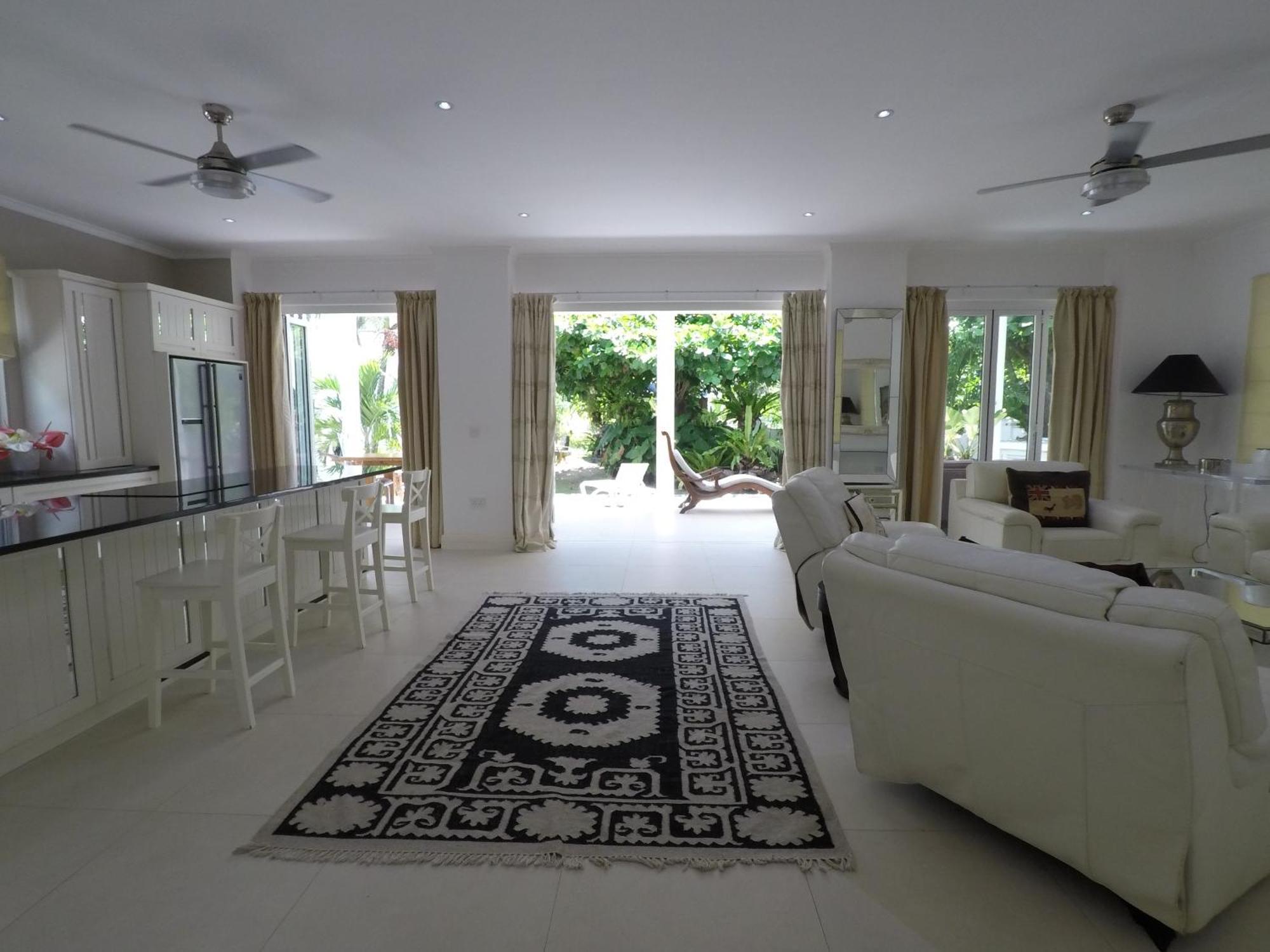 Las Brisas Villa - Chateau Elysium Beau Vallon  Eksteriør billede